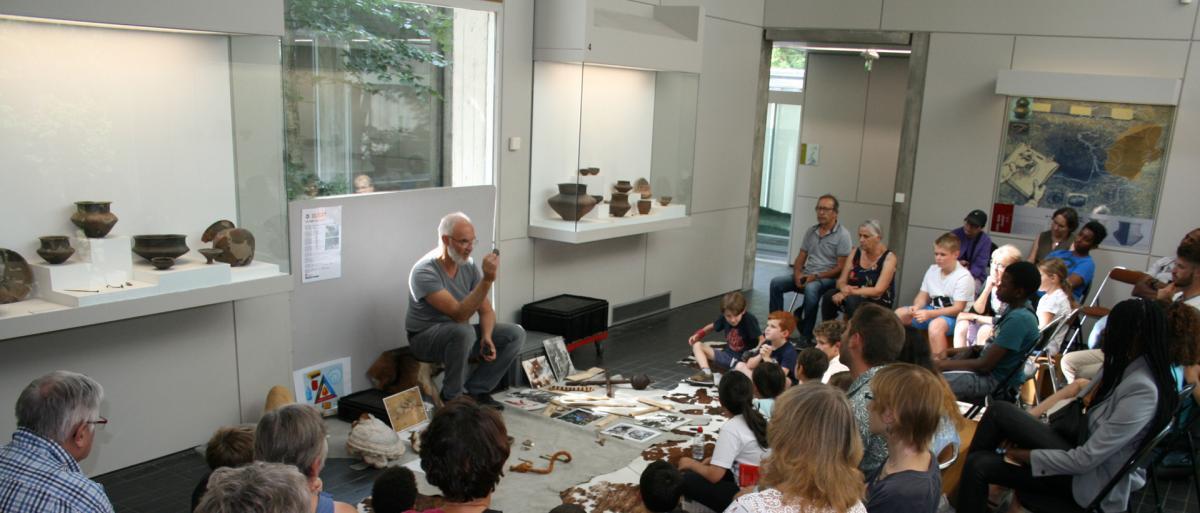 Bannière un musée à hauteur d'enfant