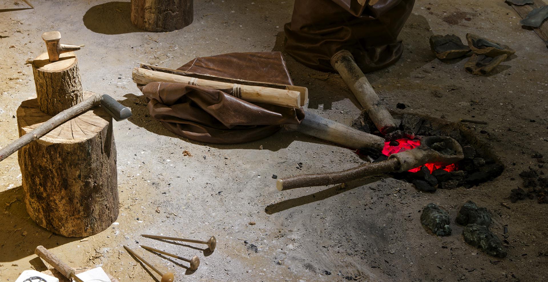 Reconstitution d'un atelier de bronzier