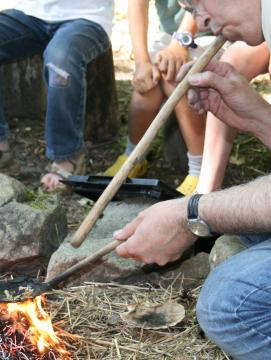 Démonstration d'allumage d'un feu