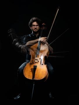 Le trio Ernest, composé d'un violoniste, d'un violoncelliste et d'une pianiste