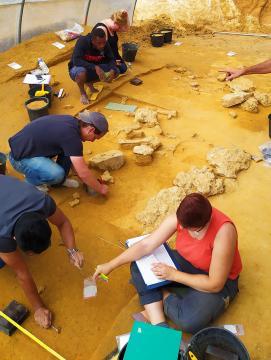 Vue du chantier de fouilles préhistoriques d'Ormesson (77)