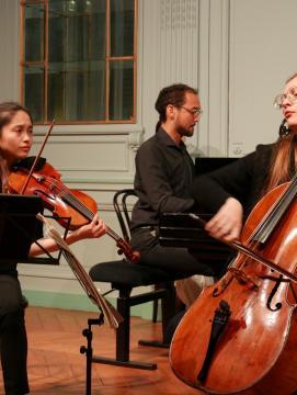 Vue du Trio Aralia, trio de musique de chambre, en concert