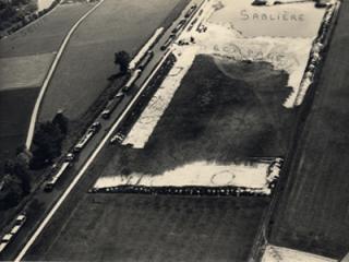 Vue aérienne du site « le Chemin de l’Écluse », en cours de décapage.