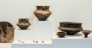 Collections archéologiques conservées au musée départemental de Préhistoire.