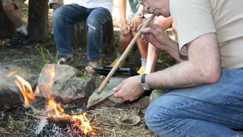 Démonstration d'allumage d'un feu