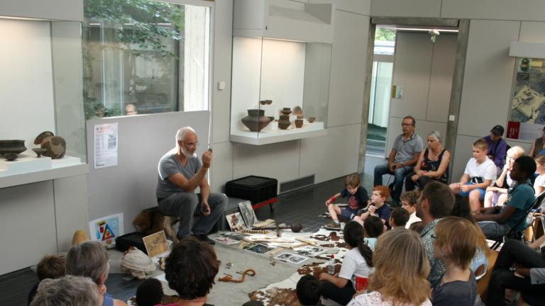 Bannière un musée à hauteur d'enfant